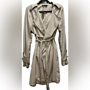 NWT Lightweight Trench Coat M